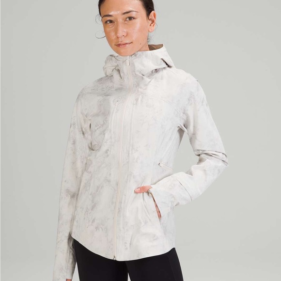 Lululemon Break a Trail Jacket size 6